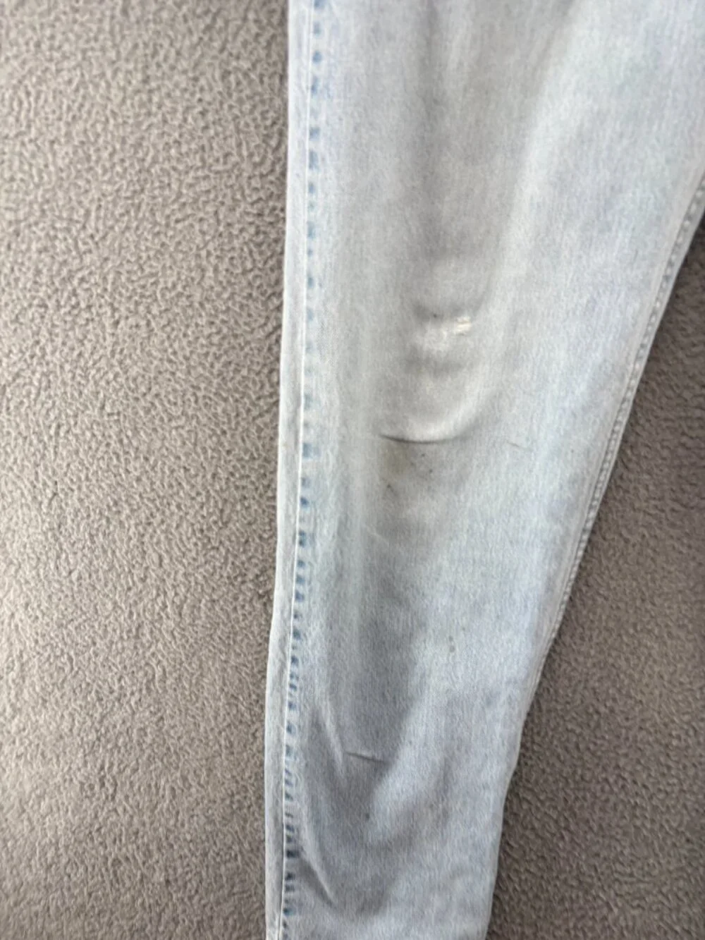 Vintage 90s Levi’s 550 Jeans Made USA 34x34 Light Wash Distressed Stained